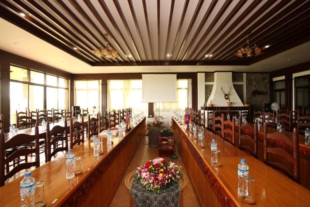 โรงแรมวันสนา เพลน ออฟ จาร์ เมืองโพนสะหวัน ภายนอก รูปภาพ