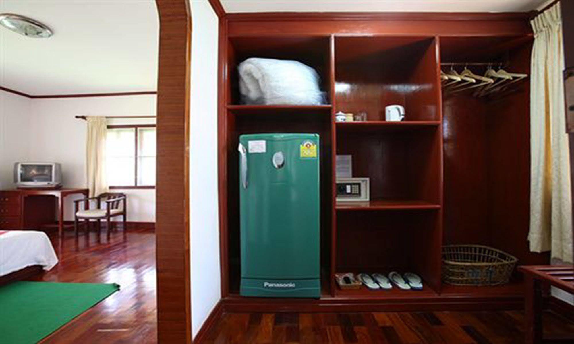 โรงแรมวันสนา เพลน ออฟ จาร์ เมืองโพนสะหวัน ภายนอก รูปภาพ