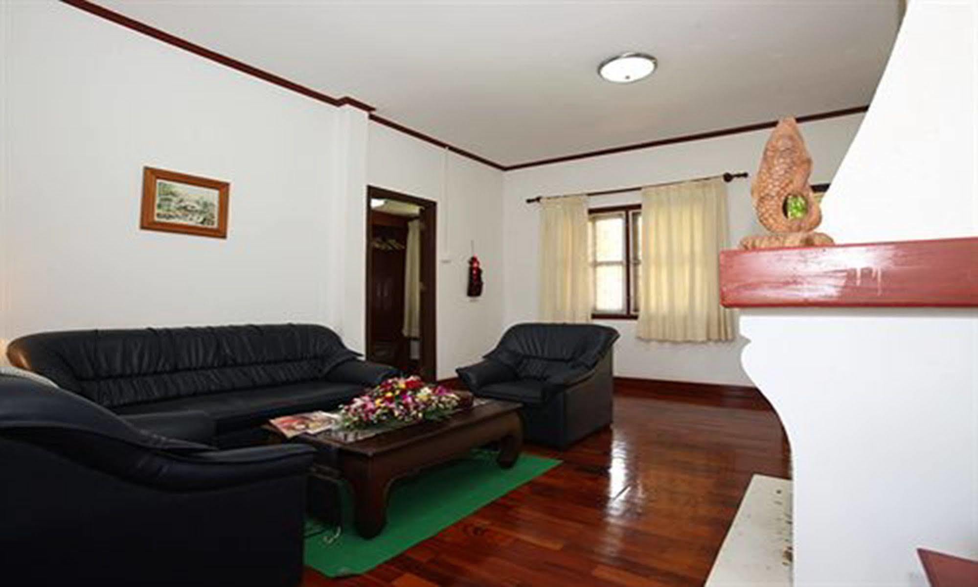โรงแรมวันสนา เพลน ออฟ จาร์ เมืองโพนสะหวัน ภายนอก รูปภาพ