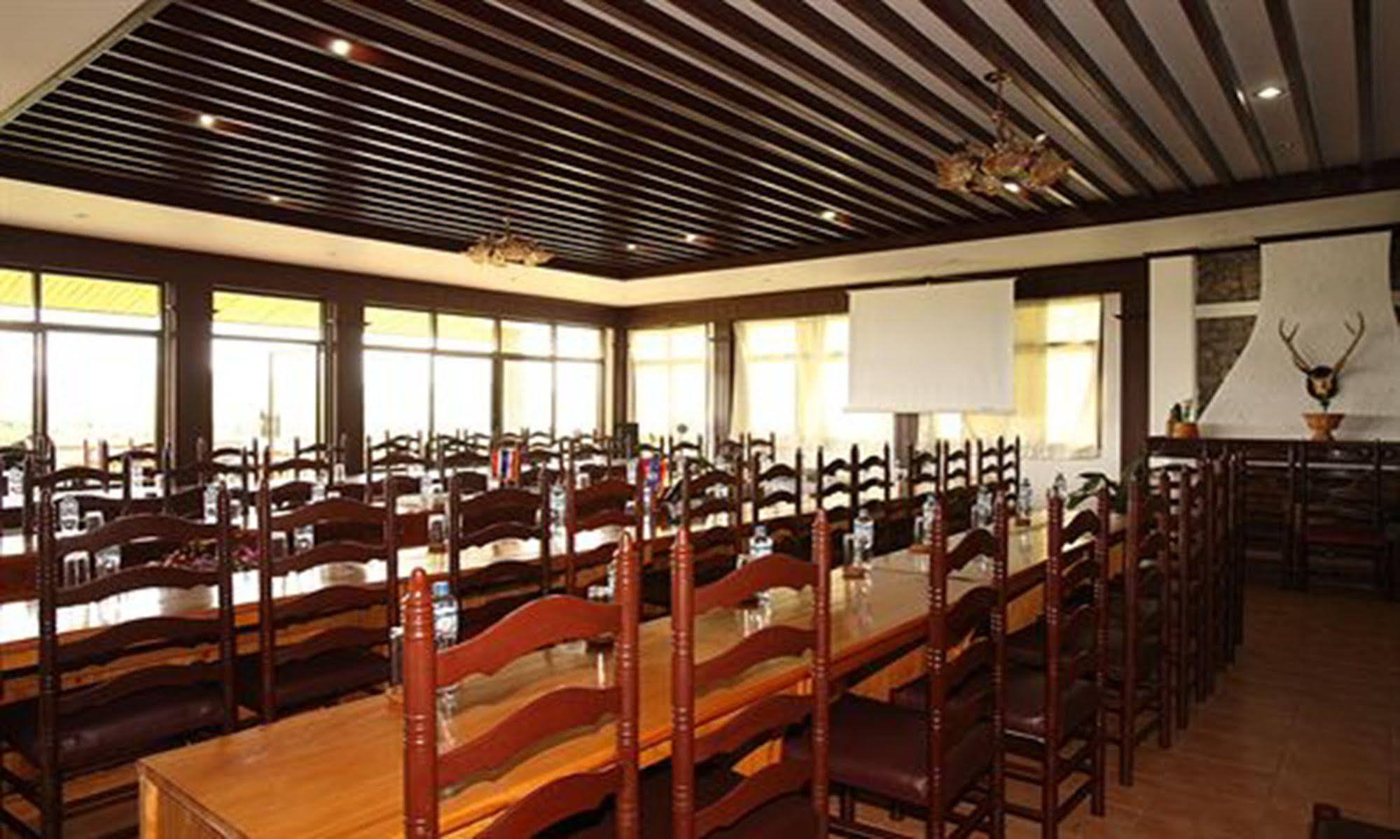 โรงแรมวันสนา เพลน ออฟ จาร์ เมืองโพนสะหวัน ภายนอก รูปภาพ